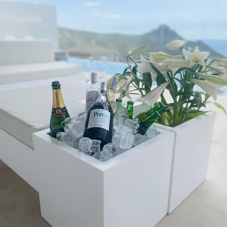 Aqualeo Вілла Адехе